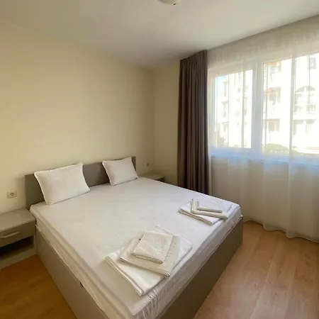 Irina Apartman *